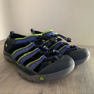 Keen blue/green Newport H2 waterproof hiking Sandals
